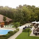 Hotel Novotel Fontainebleau Ury