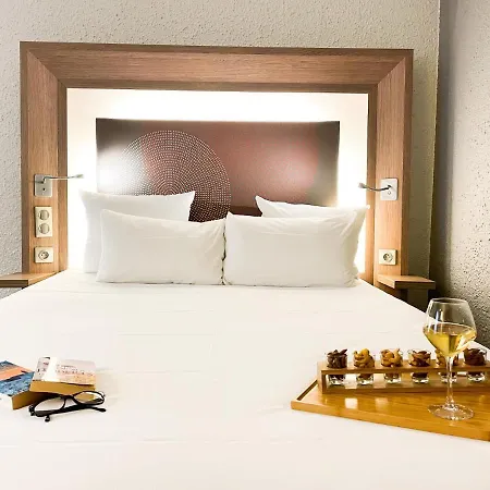 Hotel Novotel Fontainebleau Ury