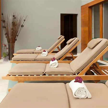 Novotel Fontainebleau 4*