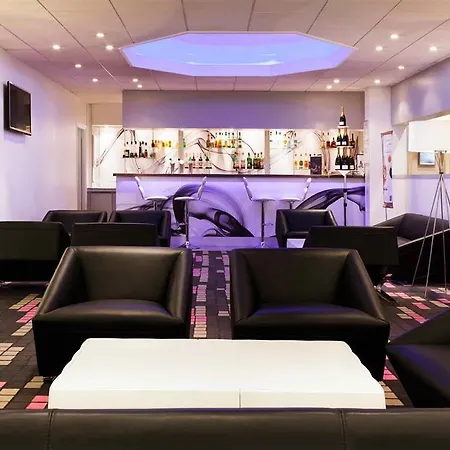 Novotel Fontainebleau 4*