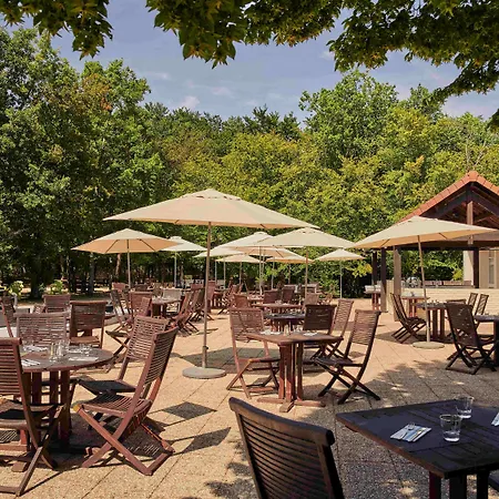 Novotel Fontainebleau Hotel 4*