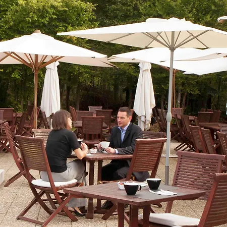 Hotel Novotel Fontainebleau 4*