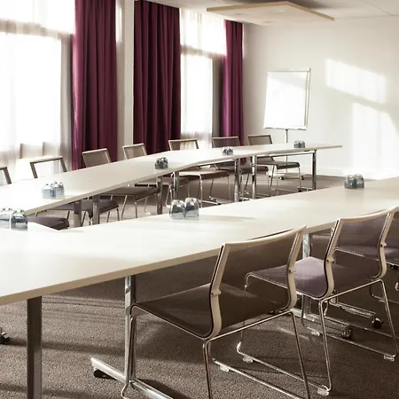 Hotel Novotel Fontainebleau Ury