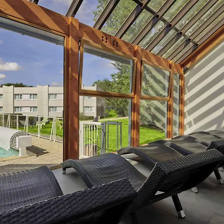 Hotel Novotel Fontainebleau Ury