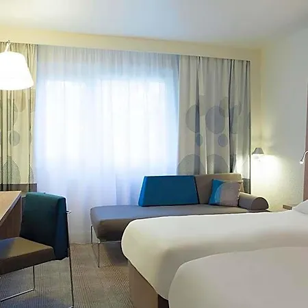 Szálloda Novotel Fontainebleau 4*