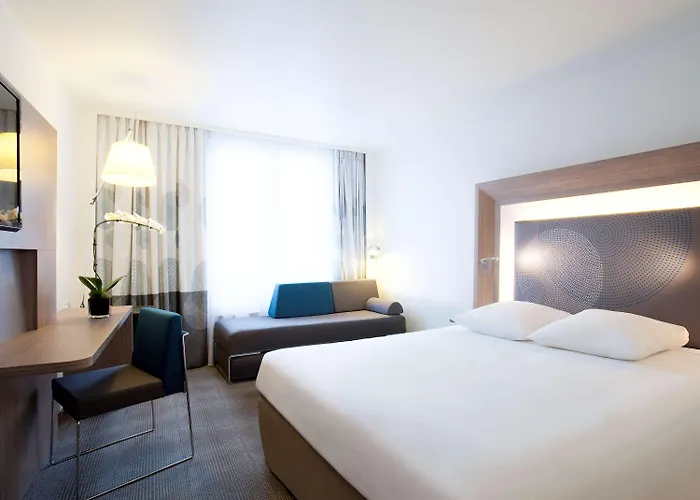 Novotel Fontainebleau 4* Ury