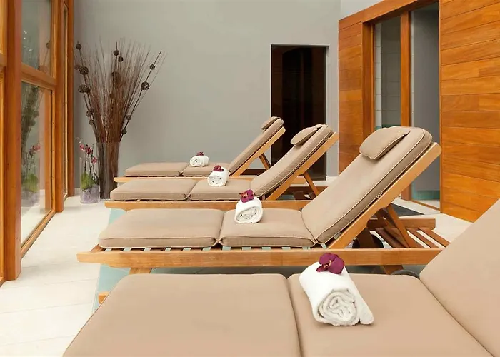 Novotel Fontainebleau 4*