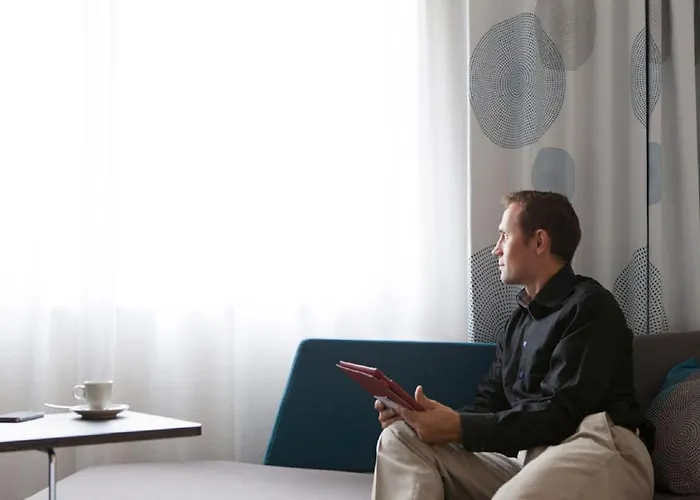 Novotel Fontainebleau 4* Ury