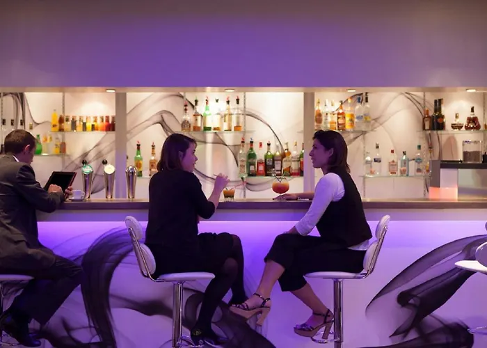 Novotel Fontainebleau Hotel Ury